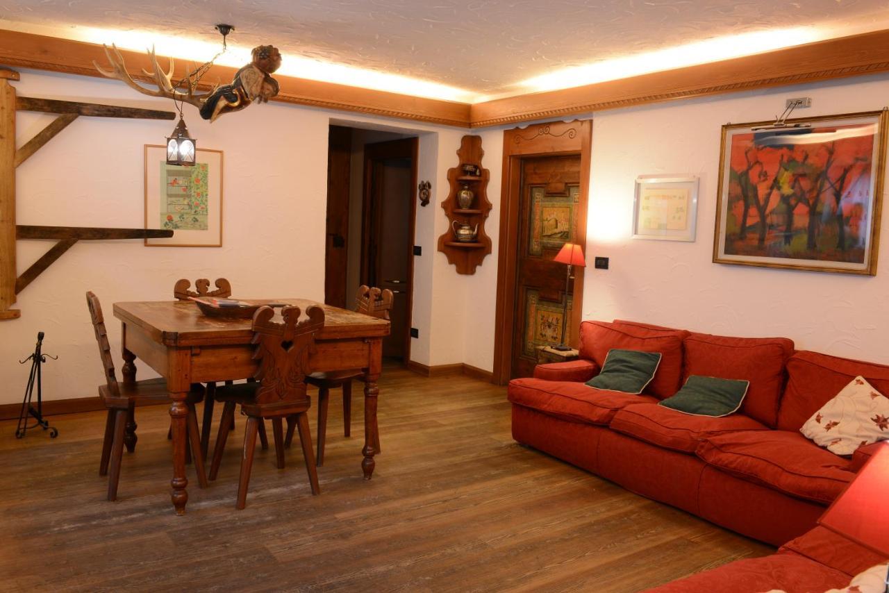 Ai Piedi Della Marmolada Apartman Canazei Kültér fotó